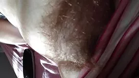 دارای موی سرخ مودار  ...