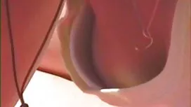 او با یک بچه کوچک دا ...