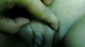 او یک فاحشه در سوراخ ...